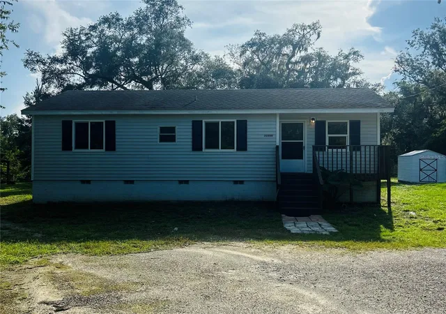 Manufactured home for sale at 32350 Marchmont Cir, DADE CITY, FL 33523 | MLS# TB8549077