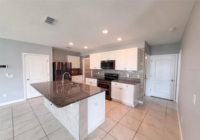 Photo 3 of Single family home for sale at 3074 Timber Hawk Cir, Ocoee, FL 34761 | MLS# O6442234 | Listing updated on 2026-10-08