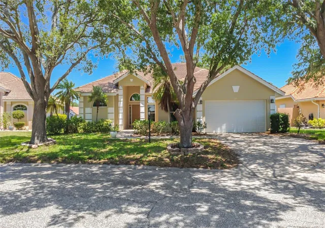 Photo 1 of Single family home for sale at 1216 Whitney Dr, Venice, FL 34292 | MLS# S5157683 | Listing updated on 2026-09-17