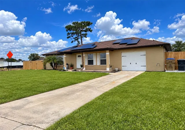 Photo 1 of Single family home for sale at 77 Harness Ln, Kissimmee, FL 34743 | MLS# S5157684 | Listing updated on 2026-09-22