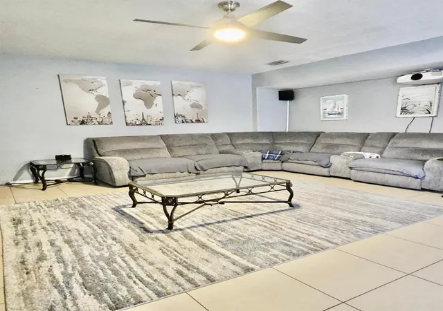 Photo 3 of Single family home for sale at 12135 Fox Bloom Ave, Gibsonton, FL 33534 | MLS# TB8549084 | Listing updated on 2026-09-24
