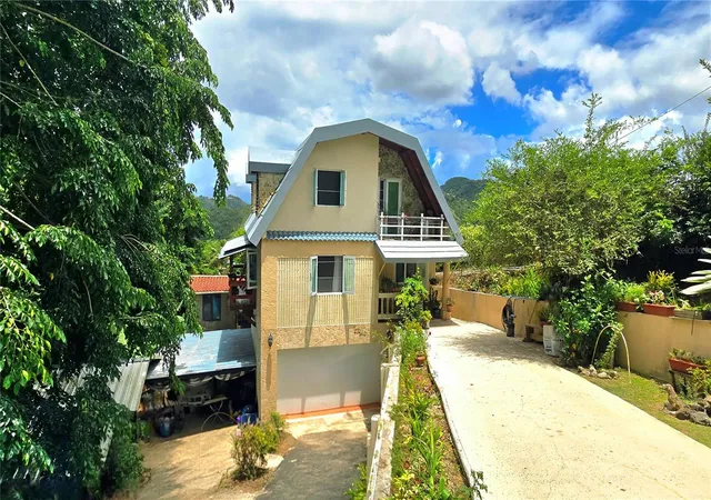 Photo 1 of Townhouse for sale at 773 St Barrancas, Barranquitas, PR 00794 | MLS# PR9124220 | Listing updated on 2026-09-16