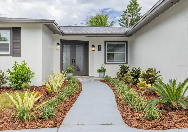 Photo 3 of Single family home for sale at 60 Kipling Plz, Clearwater Beach, FL 33767 | MLS# TB8549092 | Listing updated on 2026-10-20