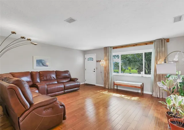 Photo 4 of Single family home for sale at 2503 Bispham Rd, Sarasota, FL 34231 | MLS# A4706269 | Listing updated on 2026-09-16