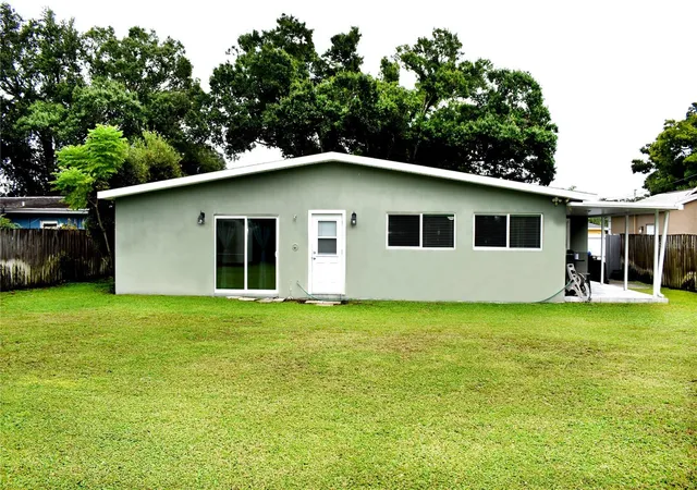 Photo 2 of Single family home for sale at 110 Royal Palms, Largo, FL 33771 | MLS# TB8549095 | Listing updated on 2026-10-04