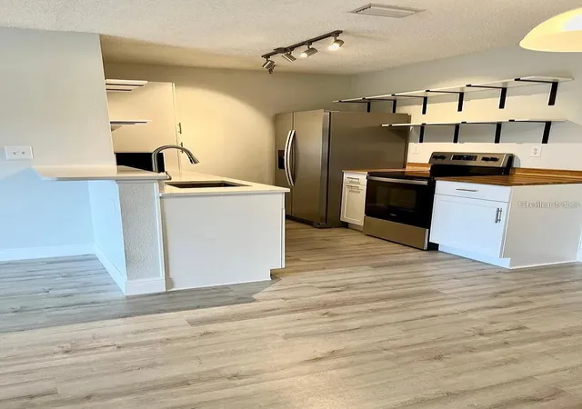 Photo 3 of Condo for sale at 10263 Gandy Blvd N #311, St Petersburg, FL 33702 | MLS# TB8549096 | Listing updated on 2026-09-16