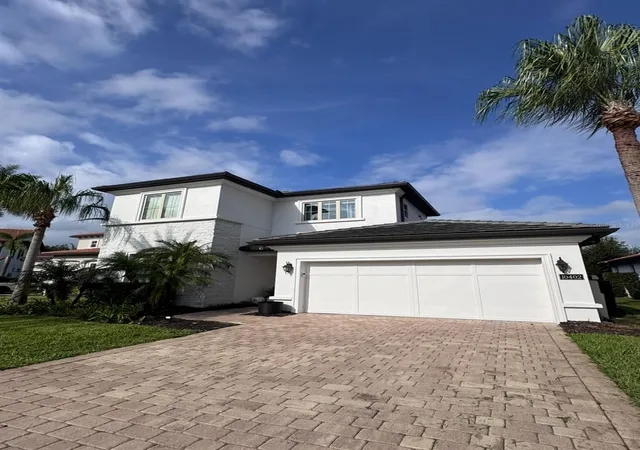 Photo 1 of Single family home for sale at 10402 Angel Oak Ct, Orlando, FL 32836 | MLS# O6442256 | Listing updated on 2026-09-22