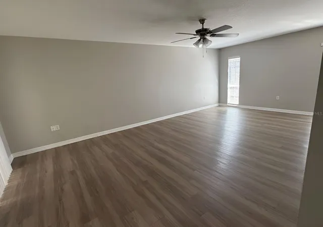 Photo 3 of Single family home for sale at 3501 Calgary Ln, Mount Dora, FL 32757 | MLS# O6442257 | Listing updated on 2026-10-07