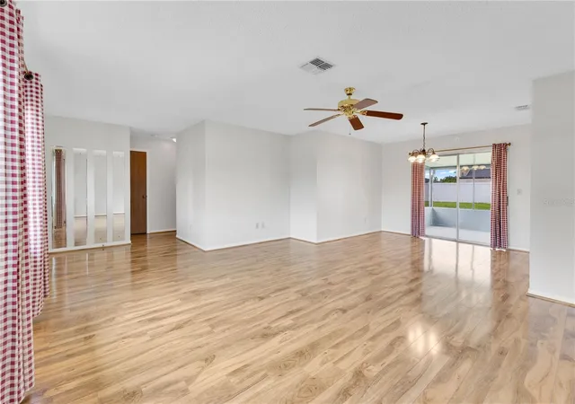 Photo 3 of Single family home for sale at 1922 Vienna Ave, Deltona, FL 32725 | MLS# V4951310 | Listing updated on 2026-09-26