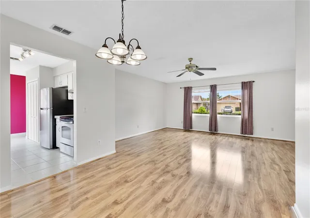 Photo 4 of Single family home for sale at 1922 Vienna Ave, Deltona, FL 32725 | MLS# V4951310 | Listing updated on 2026-09-26