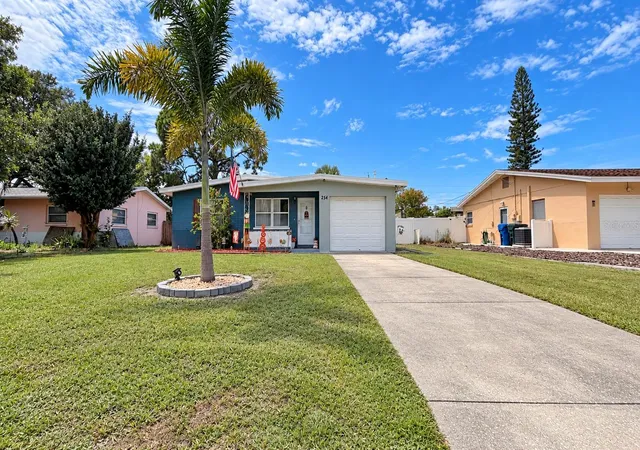 Photo 3 of Single family home for sale at 254 Wertz Dr, Largo, FL 33771 | MLS# TB8549106 | Listing updated on 2026-10-04