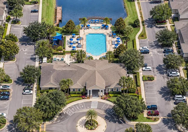 Photo 4 of Townhouse for sale at 2201 San Christabolo Dr #101, Kissimmee, FL 34741 | MLS# S5157695 | Listing updated on 2026-10-07