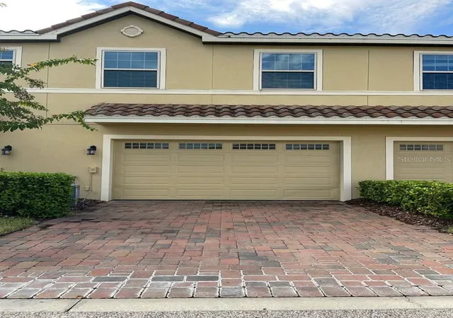 Photo 3 of Townhouse for sale at 14284 Swanley St, Orlando, FL 32832 | MLS# O6442261 | Listing updated on 2026-09-17
