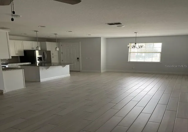 Photo 4 of Townhouse for sale at 14284 Swanley St, Orlando, FL 32832 | MLS# O6442261 | Listing updated on 2026-09-17