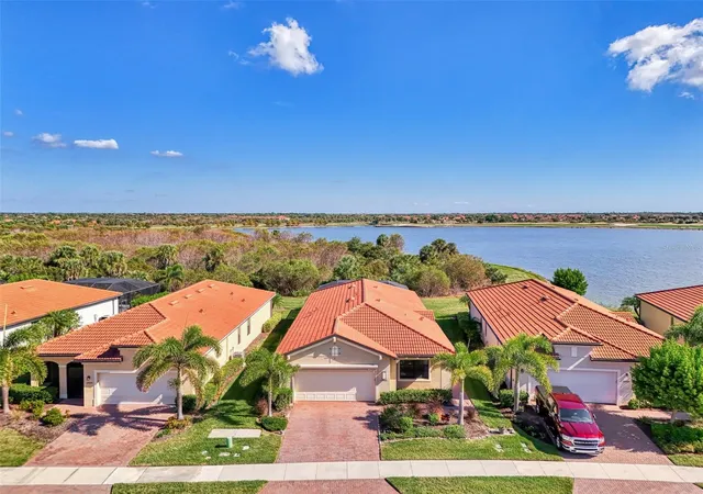 Photo 2 of Single family home for sale at 24080 Spartina Dr, Venice, FL 34293 | MLS# N6145791 | Listing updated on 2026-10-20