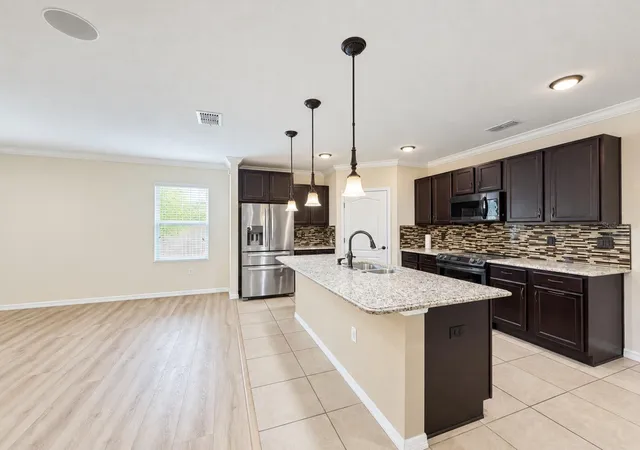 Photo 2 of Single family home for sale at 6183 Grey Heron Dr, Winter Haven, FL 33881 | MLS# L4965104 | Listing updated on 2026-09-17