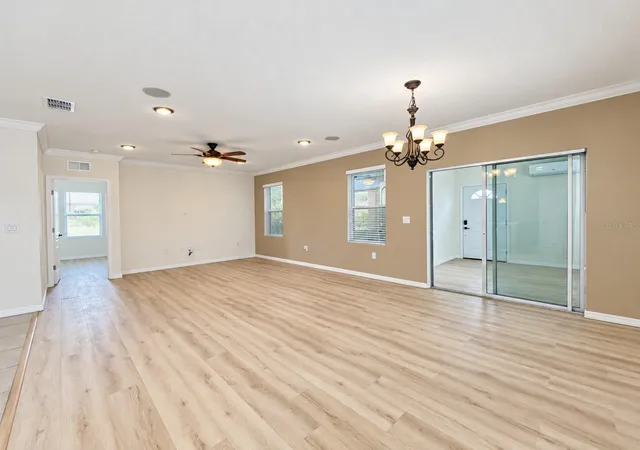 Photo 3 of Single family home for sale at 6183 Grey Heron Dr, Winter Haven, FL 33881 | MLS# L4965104 | Listing updated on 2026-09-17