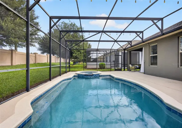Photo 3 of Single family home for sale at 16137 Hampton Xing Dr, Winter Garden, FL 34787 | MLS# G5117862 | Listing updated on 2026-10-09