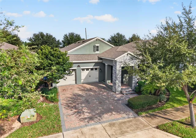 Single family home for sale at 16137 Hampton Xing Dr, WINTER GARDEN, FL 34787 | MLS# G5117862