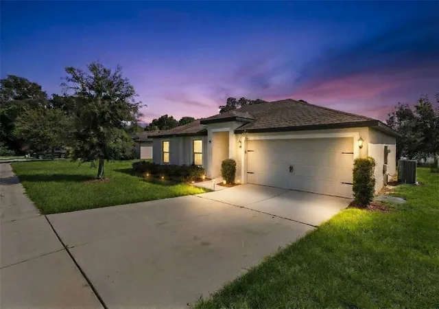 Single family home for sale at 1601 Orne St, MASCOTTE, FL 34753 | MLS# O6442273