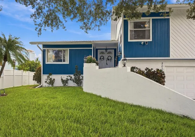 Single family home for sale at 5008 Bay State Rd, PALMETTO, FL 34221 | MLS# A4706277