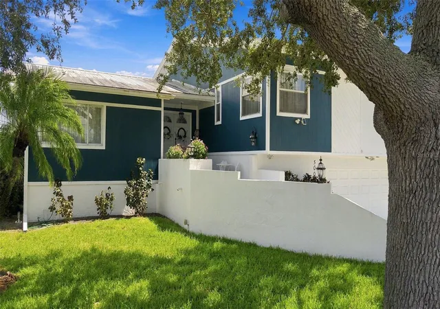 Photo 2 of Single family home for sale at 5008 Bay State Rd, Palmetto, FL 34221 | MLS# A4706277 | Listing updated on 2026-09-23