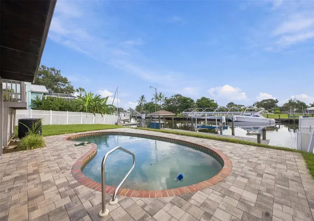 Photo 3 of Single family home for sale at 5008 Bay State Rd, Palmetto, FL 34221 | MLS# A4706277 | Listing updated on 2026-09-19