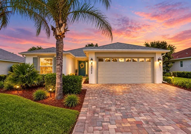 Single family home for sale at 4994 Golden Eagle Dr, OXFORD, FL 34484 | MLS# G5117863