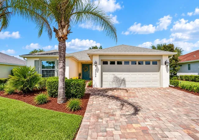 Photo 2 of Single family home for sale at 4994 Golden Eagle Dr, Oxford, FL 34484 | MLS# G5117863 | Listing updated on 2026-09-28