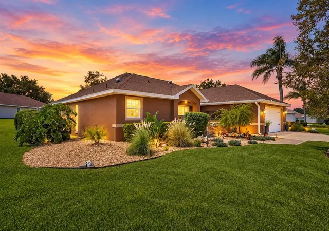 Single family home for sale at 11842 SE 176th Place Rd, SUMMERFIELD, FL 34491 | MLS# G5117864