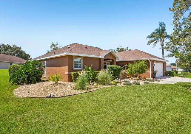 Photo 2 of Single family home for sale at 11842 Se 176th Place Rd, Summerfield, FL 34491 | MLS# G5117864 | Listing updated on 2026-09-19