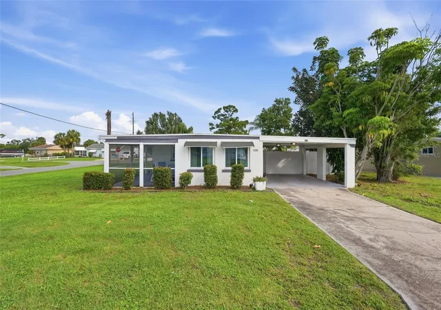 Single family home for sale at 1305 Rocky Crk Ln, ENGLEWOOD, FL 34224 | MLS# C7530797