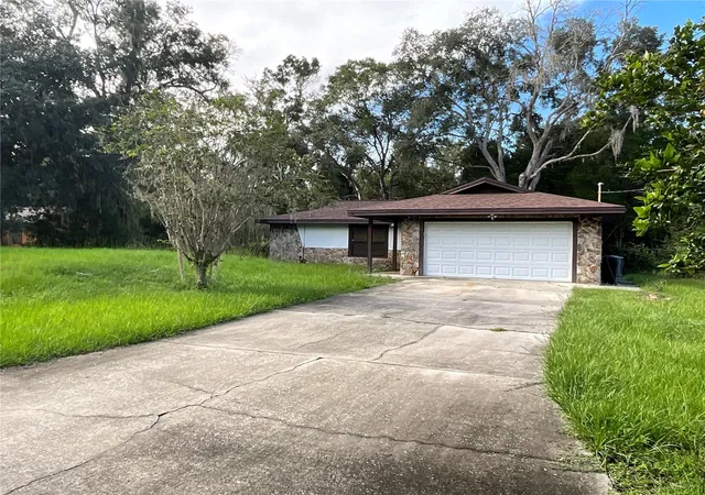 Photo 1 of Single family home for sale at 11699 W Indian Cir, Crystal River, FL 34428 | MLS# OM732354 | Listing updated on 2026-10-01