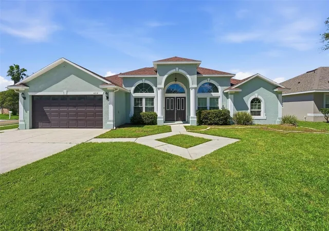 Photo 3 of Sale Pending at 4214 Cinnamon Fern Ct, Saint Cloud, FL 34772 | MLS# O6442284 | Listing updated on 2026-10-05