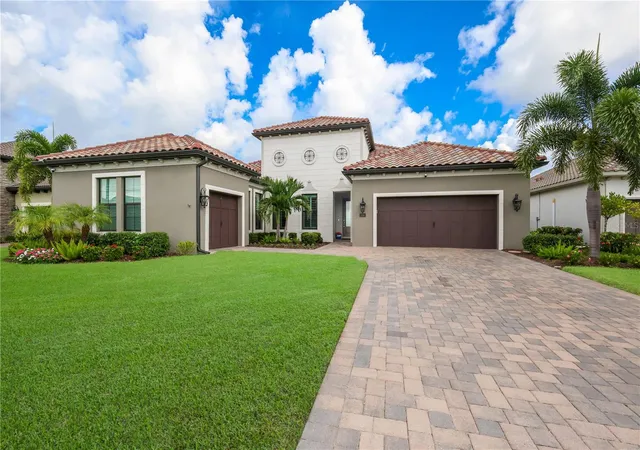 Photo 2 of Single family home for sale at 309 Bocelli Dr, Nokomis, FL 34275 | MLS# A4706283 | Listing updated on 2026-09-21