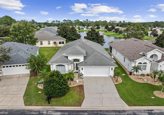 Photo 2 of Single family home for sale at 3 Rivergate Ln, Palm Coast, FL 32164 | MLS# FC321494 | Listing updated on 2026-10-06