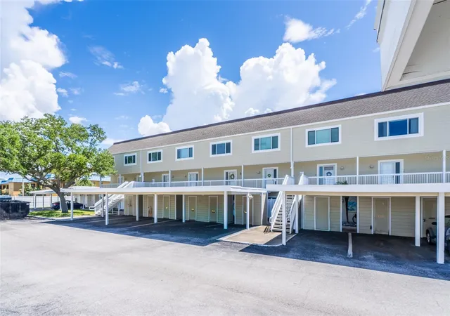 Condo for sale at 433 S Paula Dr #21, DUNEDIN, FL 34698 | MLS# TB8549146