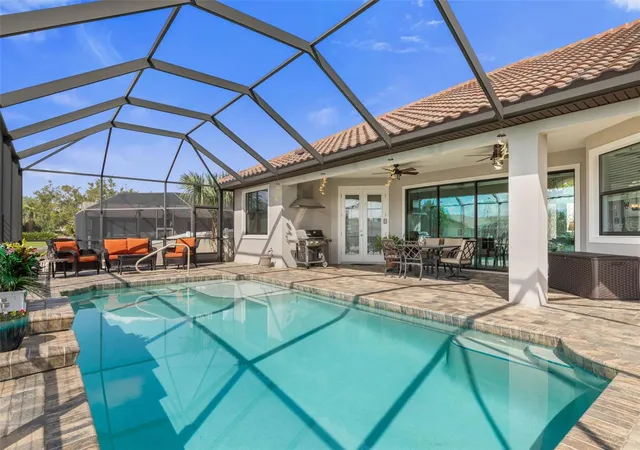 Photo 3 of Single family home for sale at 6 Calusa Ct, Palm Coast, FL 32137 | MLS# FC321496 | Listing updated on 2026-09-23