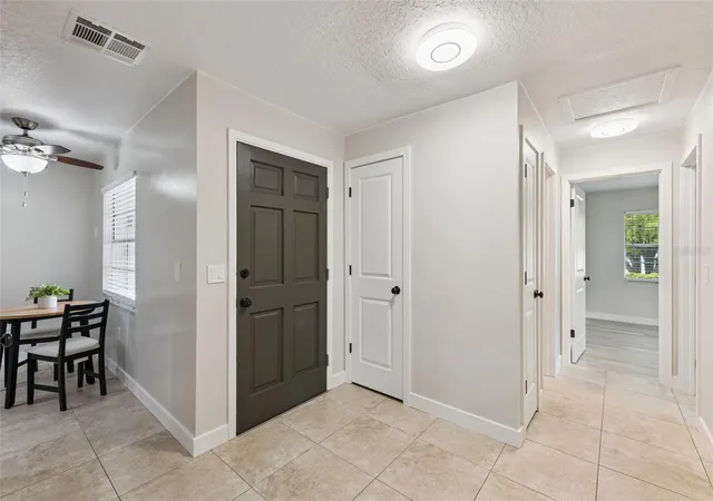 Photo 3 of Single family home for sale at 618 Hattaway Dr, Altamonte Springs, FL 32701 | MLS# O6442314 | Listing updated on 2026-09-19