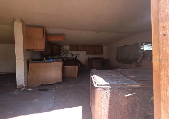 Photo 2 of Manufactured home for sale at 213 10th Wahneta St W, Winter Haven, FL 33880 | MLS# P4939902 | Listing updated on 2026-09-21