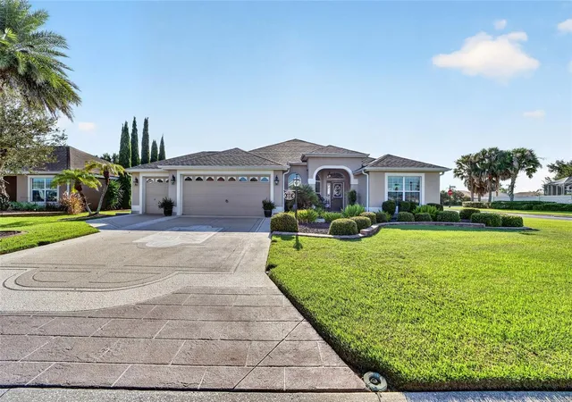Photo 2 of Single family home for sale at 1645 Holw Branch Way, The Villages, FL 32162 | MLS# G5117869 | Listing updated on 2026-09-23