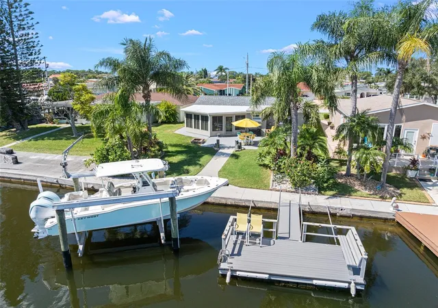 Photo 1 of Single family home for sale at 4916 Pompano Dr, New Port Richey, FL 34652 | MLS# TB8549154 | Listing updated on 2026-10-22