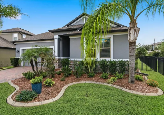 Photo 4 of Single family home for sale at 2393 Panoramic Cir, Apopka, FL 32703 | MLS# O6442321 | Listing updated on 2026-09-17