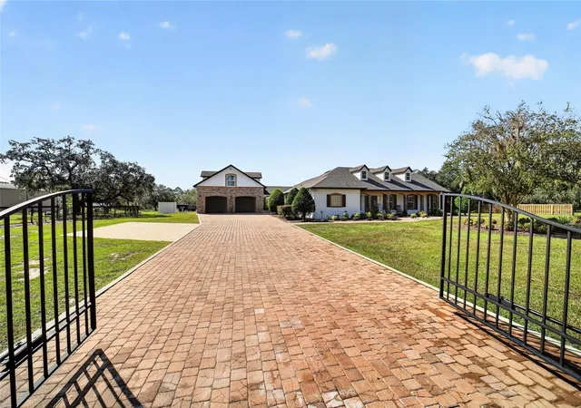Photo 4 of Single family home for sale at 5290 NE 103rd Terrace, Bronson, FL 32621 | MLS# OM732364 | Listing updated on 2026-10-03