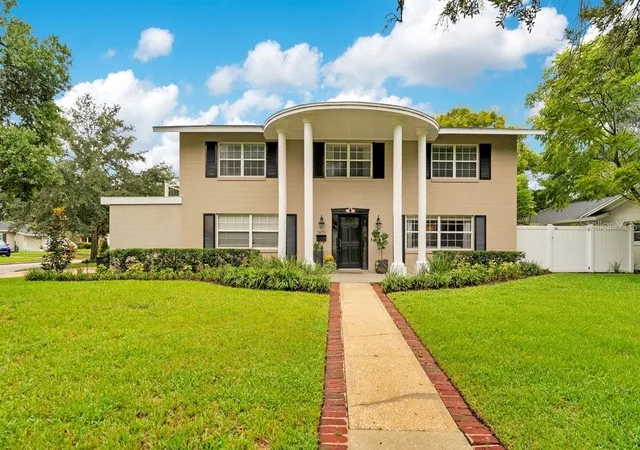 Photo 1 of Single family home for sale at 2572 Fifeshire Dr, Winter Park, FL 32792 | MLS# O6442325 | Listing updated on 2026-10-10