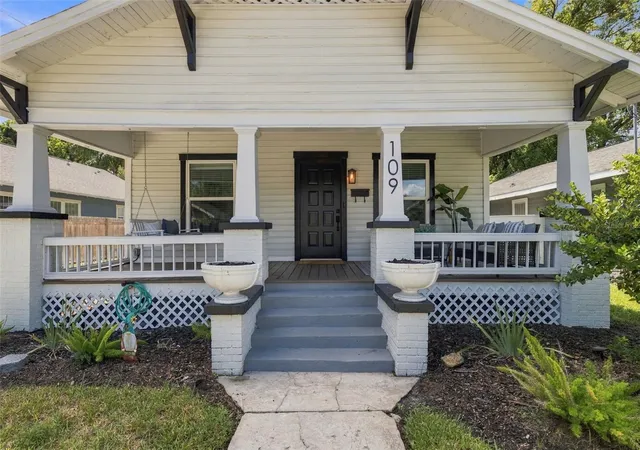 Photo 1 of Single family home for sale at 109 E Jean St, Tampa, FL 33604 | MLS# TB8549164 | Listing updated on 2026-09-25