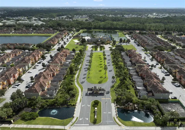 Photo 2 of Townhouse for sale at 8972 Cat Palm Rd, Kissimmee, FL 34747 | MLS# S5157712 | Listing updated on 2026-09-21
