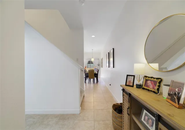 Photo 4 of Townhouse for sale at 8972 Cat Palm Rd, Kissimmee, FL 34747 | MLS# S5157712 | Listing updated on 2026-09-21