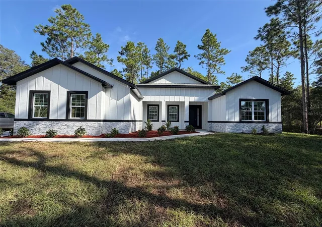 Single family home for sale at 13819 SW 56th Lane, OCALA, FL 34481 | MLS# O6442342