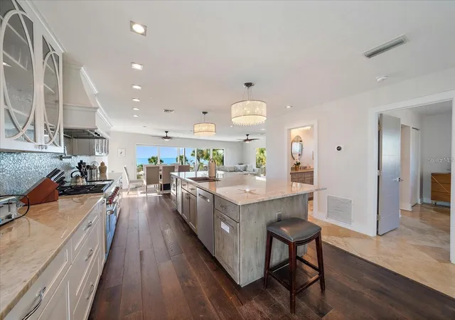 Photo 3 of Single family home for sale at 412 S Casey Key Rd, Nokomis, FL 34275 | MLS# A4706299 | Listing updated on 2026-10-01